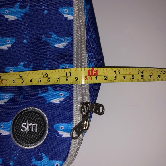 Sharks Print Lunch Bag - Picture 7 of 8